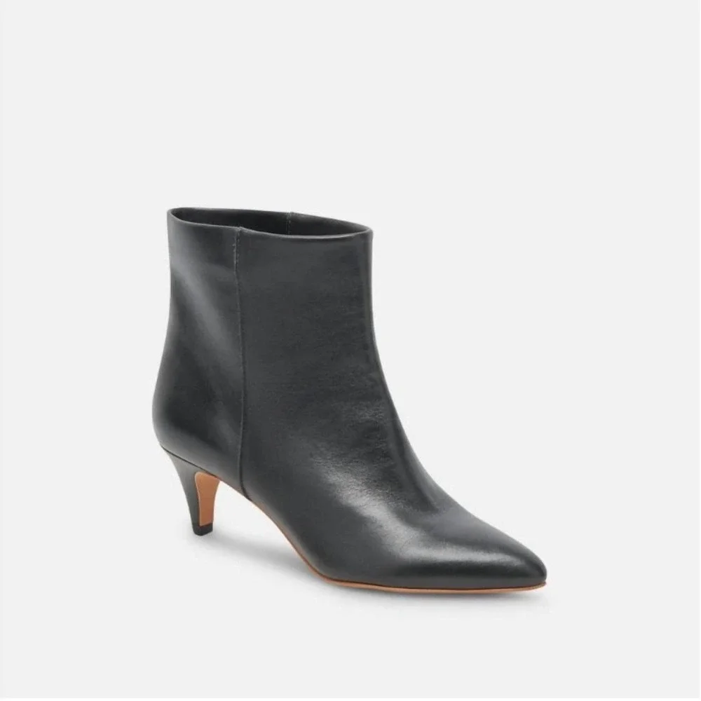 Dolce Vita Black Leather Pointed‎ Toe Ankle Boots Kitten Heel Made in Brazil 6.5